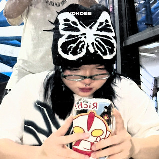 VOKDEE | Nón len BUTTERFLY BEANIE - Acrylic BW