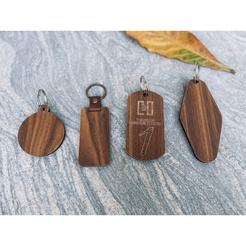 [ FREE KHẮC LOGO ] Thẻ gỗ phòng khách sạn, quán cafe có móc khóa