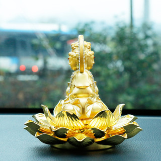 Tượng Phật Bà Quan Âm đài sen có 2 mặt trang trí taplo xe mang lại may mắn, bình an cho chủ xe trên hành trình di chuyển