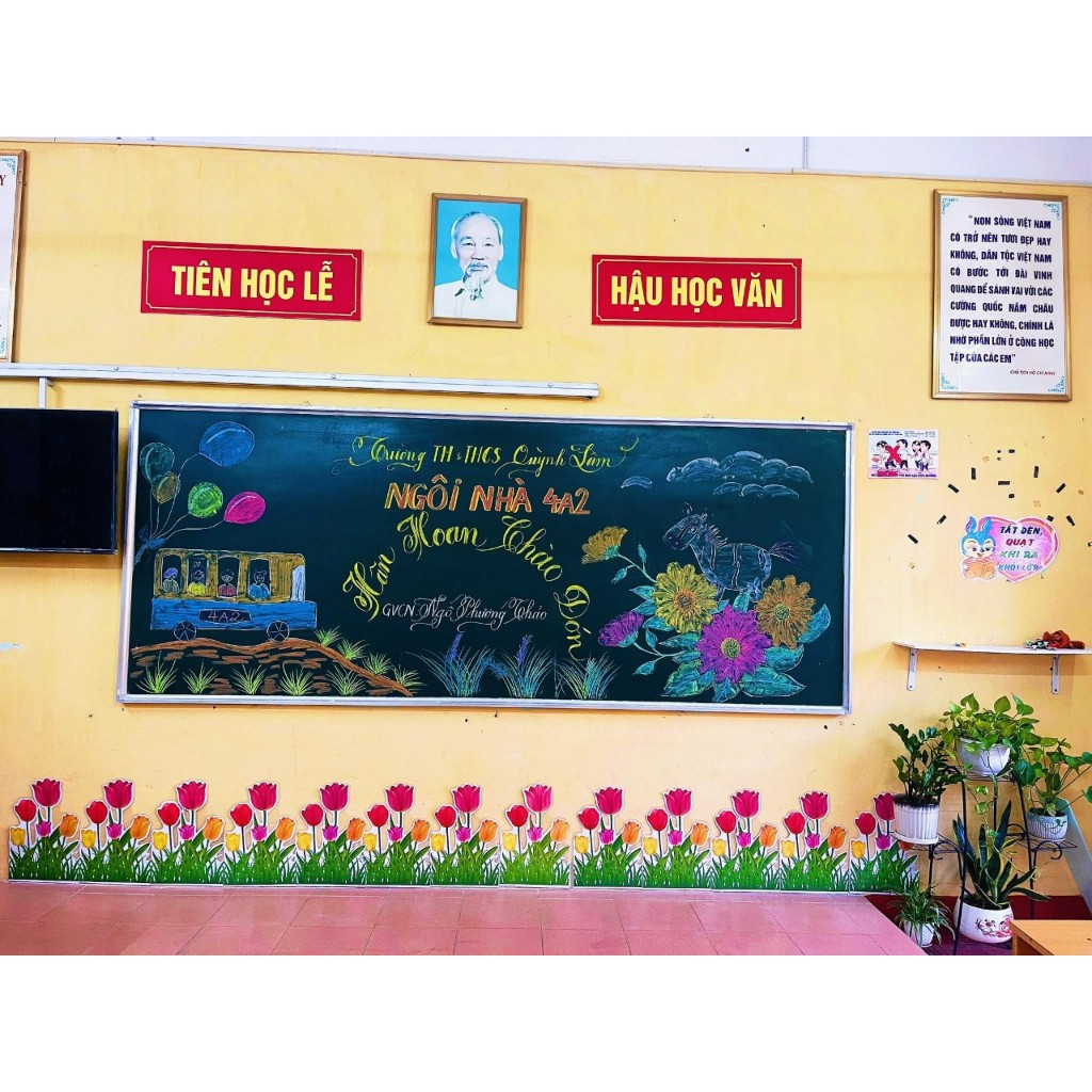 (Ngọc Tú) Hoa trang trí chân tường, chân bảng... mẫu hoa Tuylip - Cỡ A3 đứng 41 x 29cm/1 tấm