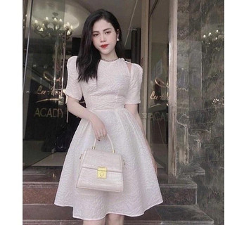 Váy xốp mỏng cổ tròn cộc tay khoét hở vai xinh xắn