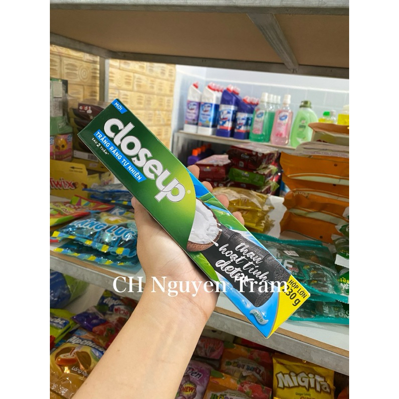 Kem đánh răng Closeup trắng răng 230g