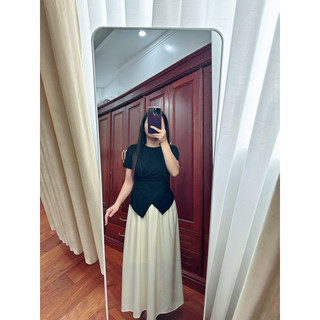 Áo thun xoắn eo vạt nhọn