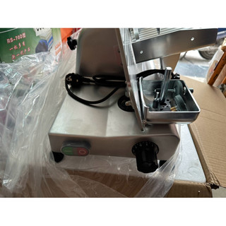 ( Xả kho ) Máy cắt thịt đông lạnh thịt chín 250