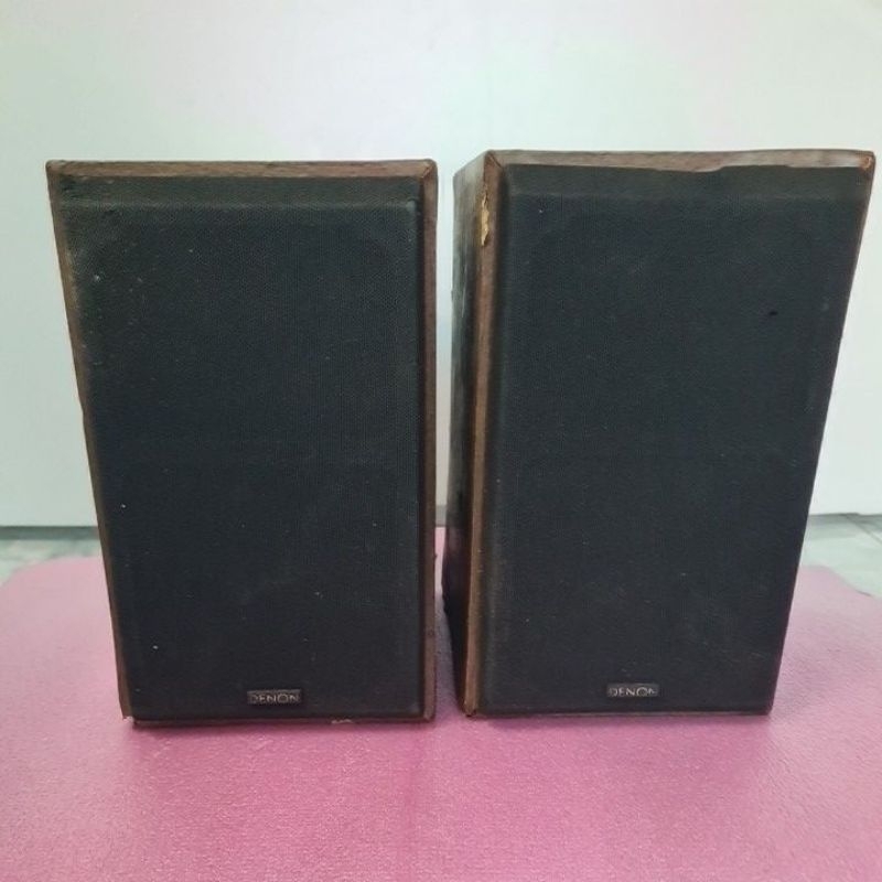 Cặp loa book shelf DENON model : USC-MD11 .