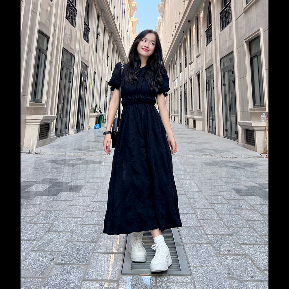 Đầm dài dáng xoè thiết kế đơn giản basic Moolys MD021