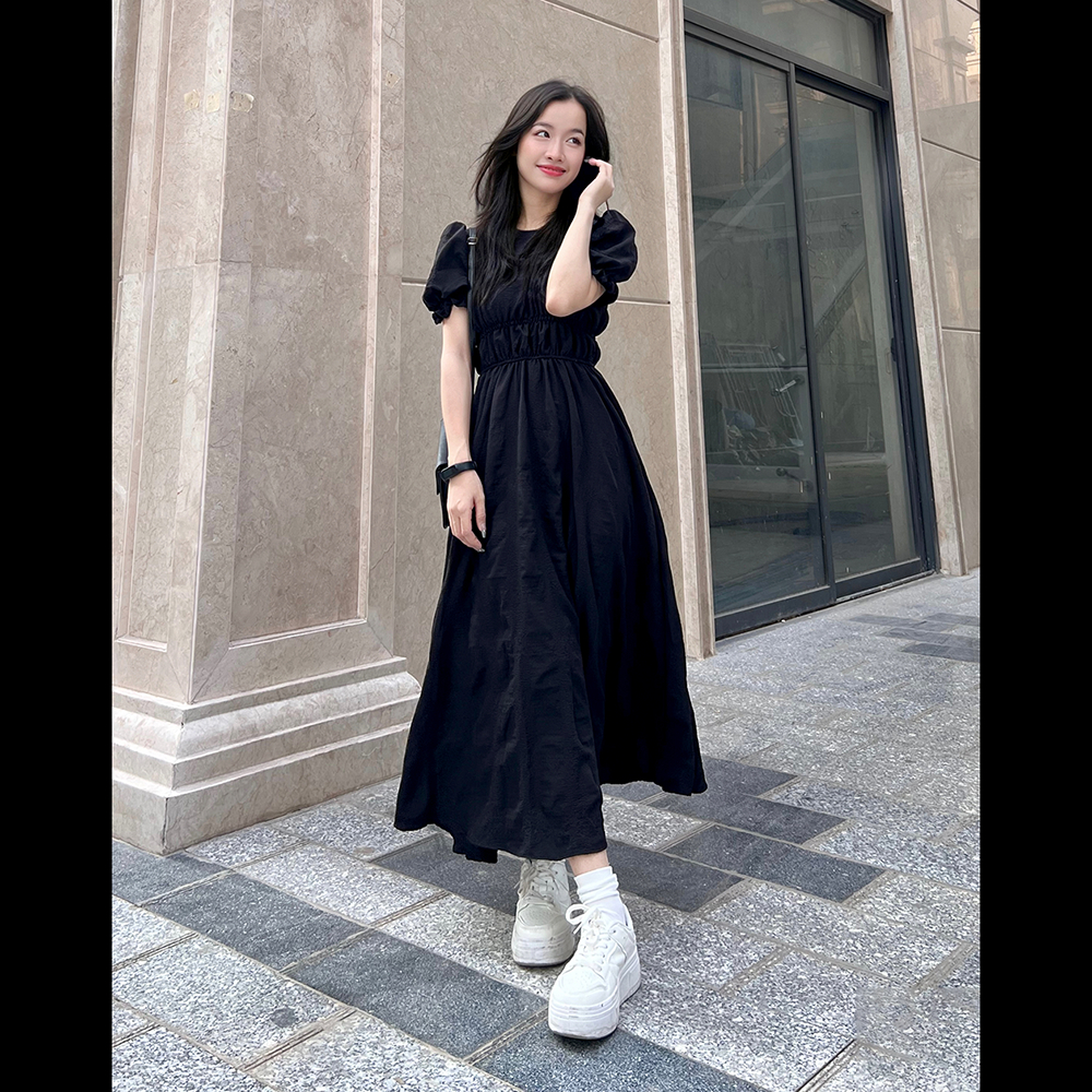 Đầm dài dáng xoè thiết kế đơn giản basic Moolys MD021