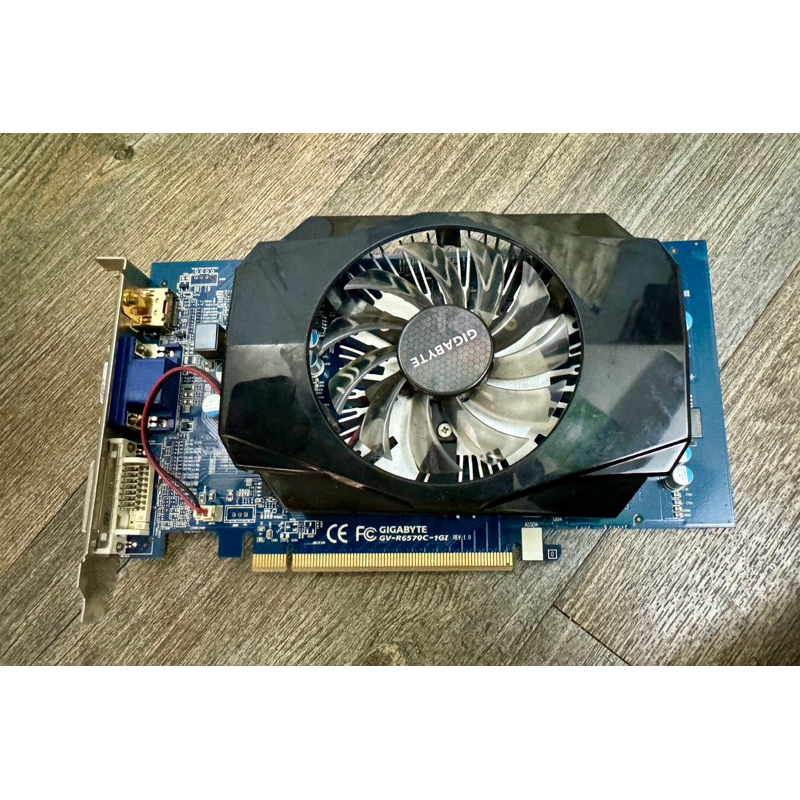 VGA gigabyte R6570C-1gb/ddr3,giga gt420 2gb/ddr3,giga asus gt730 2gb/ddr5
