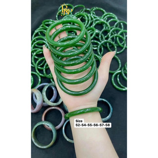 Vòng đá màu xanh ngọc bích BNP , phù hợp mọi lứa tuổi