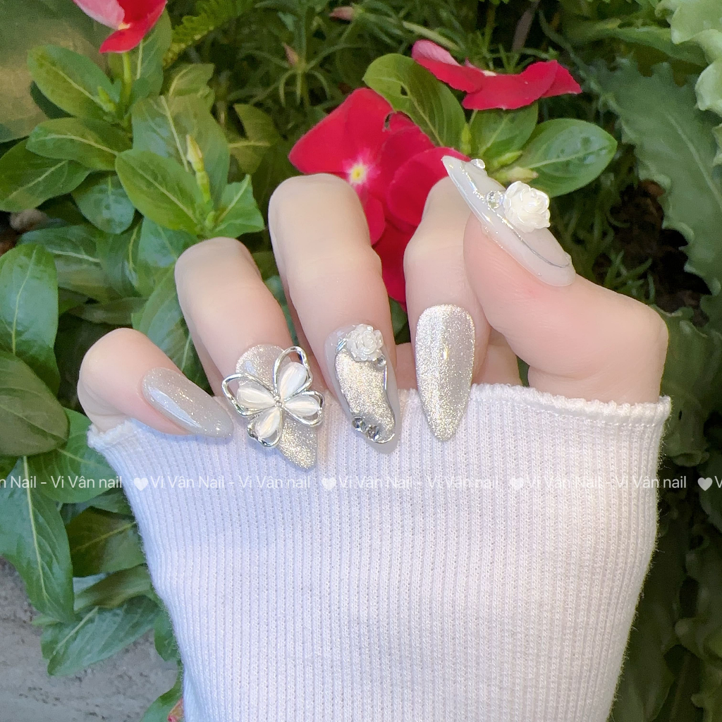 Nail box mắt mèo chụp kỉ yếu