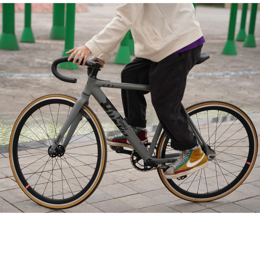 XE ĐẠP FIXED GEAR FUNKY POPPING (Tặng trap + balo + đèn+lục giác)