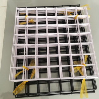 Lưới sắt thép lắp ghép đa năng, lưới trang trí phòng lưới ô vuông dày 2.5 ly khổ 35x35cm sơn tĩnh điện
