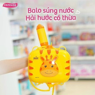 Balo kèm súng nước