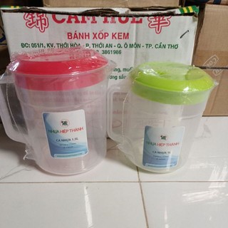 ca nhựa đựng nước có vạch chia ml ( 2 size)