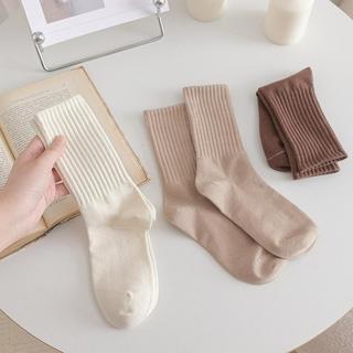 Tất vớ nam nữ cổ trung màu nâu be chất liệu cotton thoáng mát