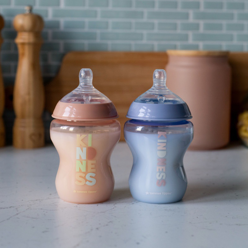 Set 2 bình sữa Tommee Tippee Kindness 260ml - núm Âu số 1