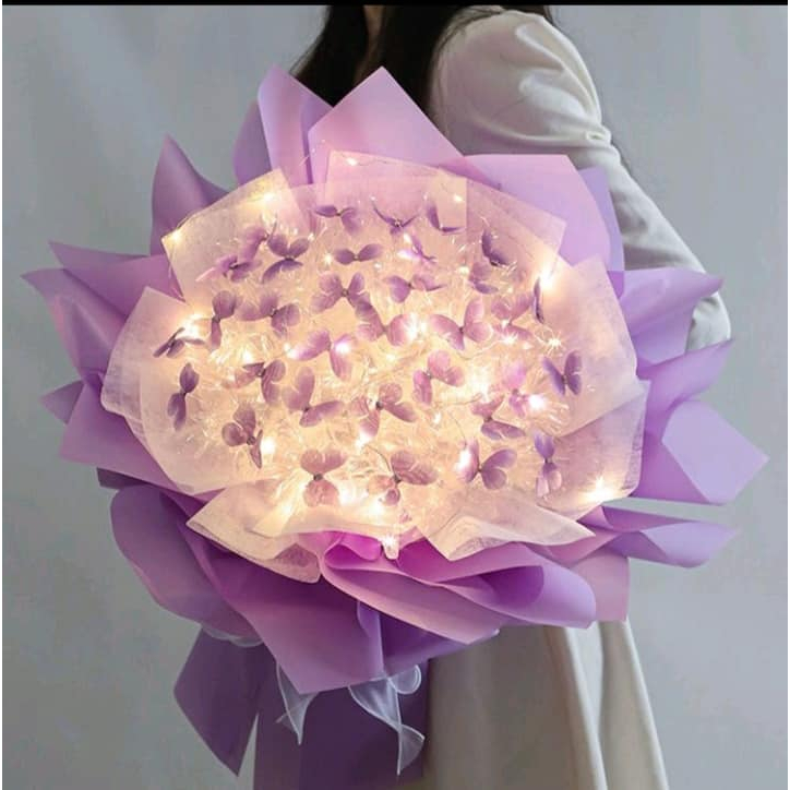 Bó hoa bươm bướm phát sáng