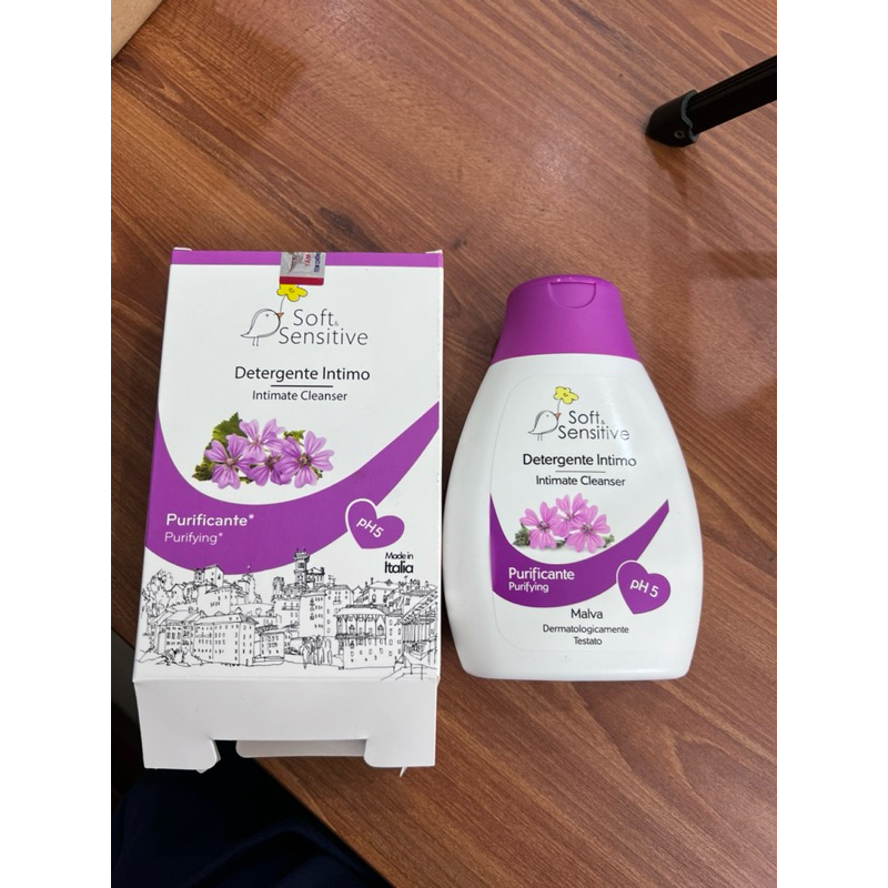 - Dung dịch vệ sinh phụ nữ Soft&Sensitive  Mẫu vỏ mới