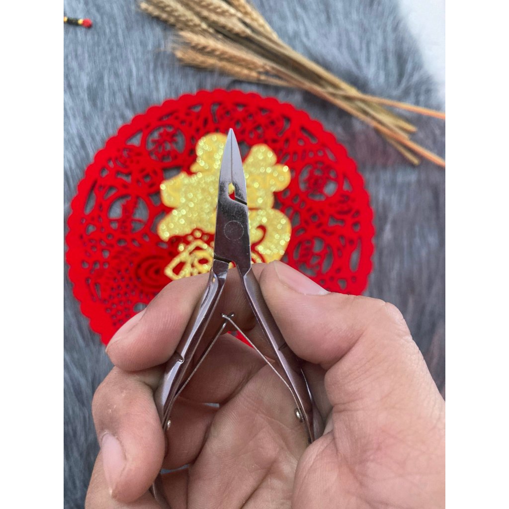 Kìm cắt móng chuyên lấy khoé