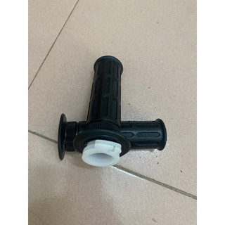 Bao tay ga giả Zin dành cho cúp 82 đời mới đời cũ đều vừa