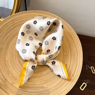Khăn lụa vuông họa tiết 70x70cm ThyThy STORE