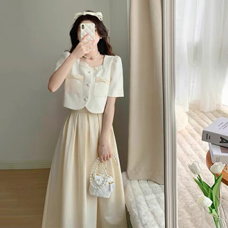 Set xinh áo ngắn tay kèm chân váy xòe cho nữ
