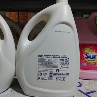 nước rửa chén SUNLIGHT can