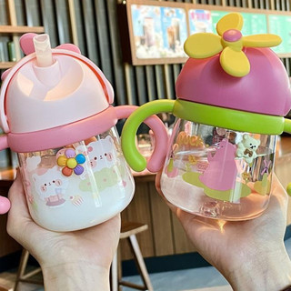 Bình tập hút nước cho bé chất liệu Tritan chống sặc cho bé mẫu giáo 1-6 tuổi tặng kèm sticker
