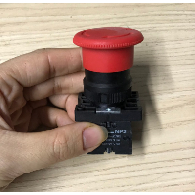 Nút Dừng Khẩn Chint 2NC chuyên dùng cho máy nén khí trục vít trung quốc