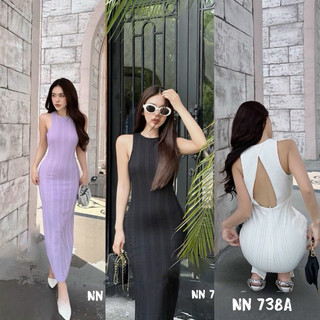 Váy ren body sát nách hở lưng dáng dài