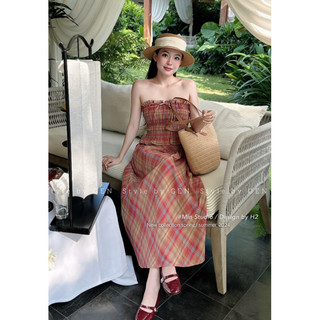 Set Váy Quây Chun Kẻ Đỏ
