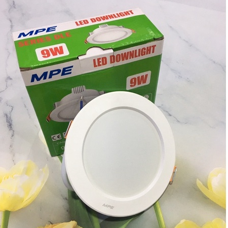 Đèn Led âm trần 9W hàng chính hãng MPE model DLELT-9W Trắng  Size 122x50MM