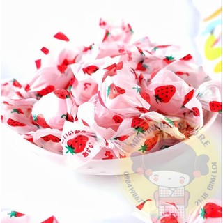 KẸO SỮA DÂU SAKUMA 83G