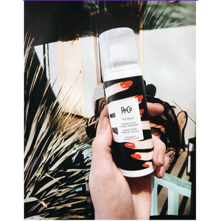 ✨Xịt giữ nếp tóc R+Co Vicious Strong Hold Flexible Hair Spray✨