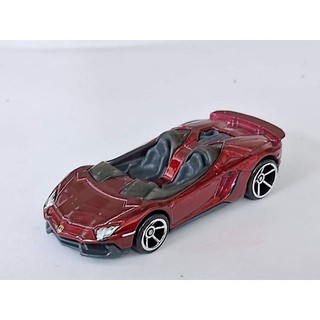 Xe hotwheels lamborghini aventador j red color