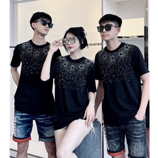 Áo thun đính đá sao vòng cổ
