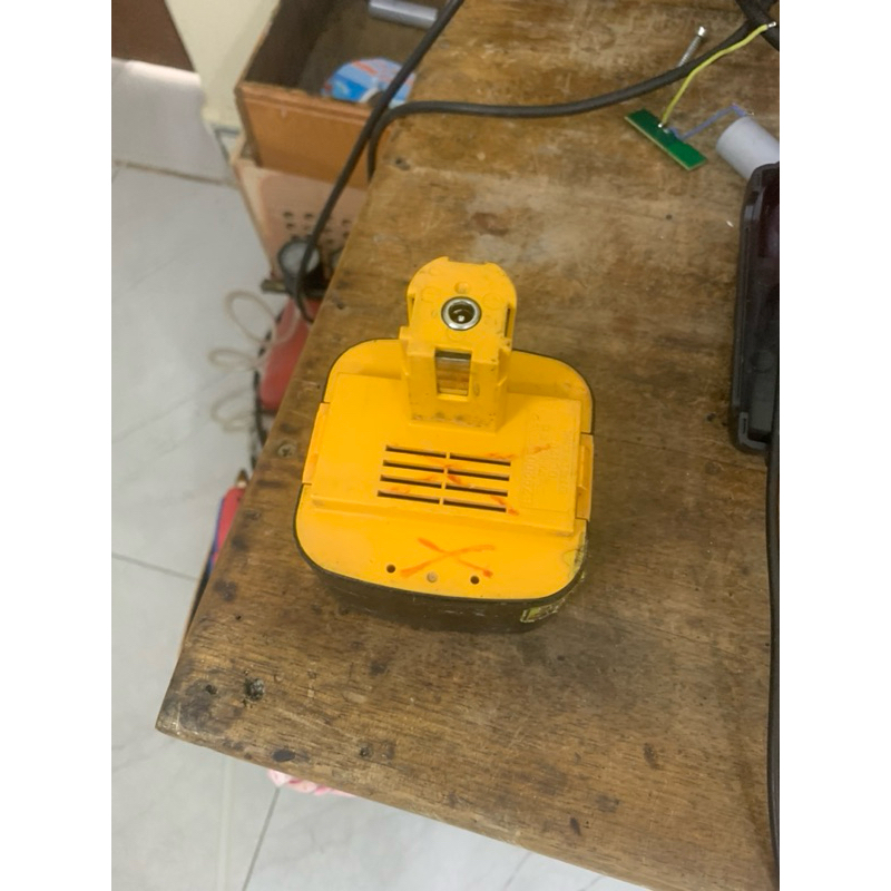 Pin NATIONAL 12v