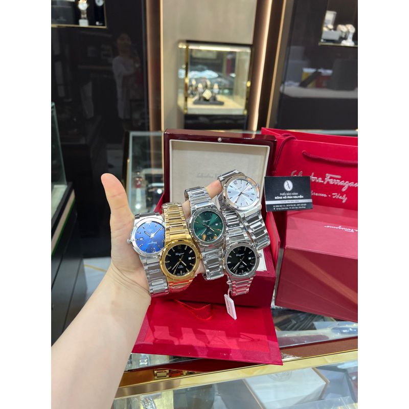 Đồng Hồ Nam Salvatore Ferragamo F-80 SFDT01320 Máy Thuỵ Quartz  Kính Sapphiare Mặt Tròn Dây Thép Không Gỉ