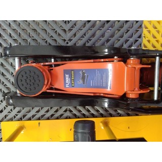 Kích đội cá sấu mini 2.5 tấn