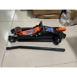 Kích đội cá sấu mini 2.5 tấn