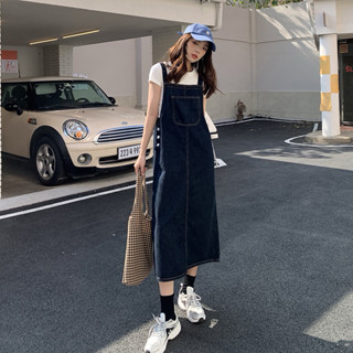   Sẵn đủ size - Hàng chuẩn loại 1  Đầm yếm jeans dài trơn 2 nút bên hông túi to xanh đậm xẻ tà sau 