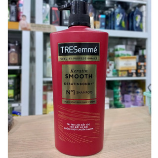 Dầu gội TRESemmé Keratin Smooth 631ml