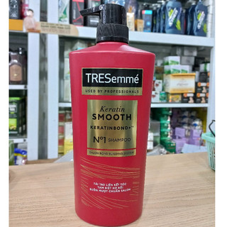 Dầu Gội TRESemme Keratin Smooth Tinh Dầu Argan 900g