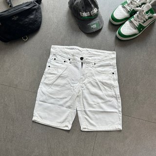 Quần Short Jean màu trắng , đen