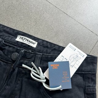 Quần Short Jean màu trắng , đen