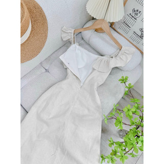 ĐẦM TRỄ VAI BÈO NGỰC