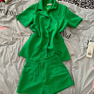 Sét vest đùi màu xanh lá chất xịn đẹp size M