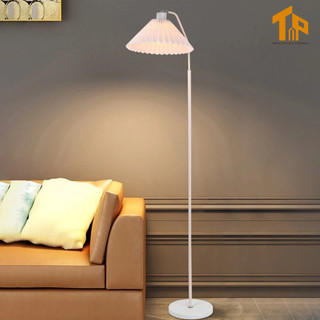 Đèn cây đứng chao xếp li hiện đại, đèn trang trí phòng ngủ phong cách Hàn Quốc - TnP Decor