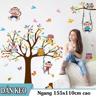 Decal trang trí tường - Cây lá sắc màu cùng những bạn thú vui nhộn