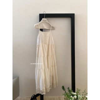 𝗟𝗔 𝗖𝗛𝗔𝗥𝗠𝗘́ | Váy dây phối ren tầng dài 80263 IMISS